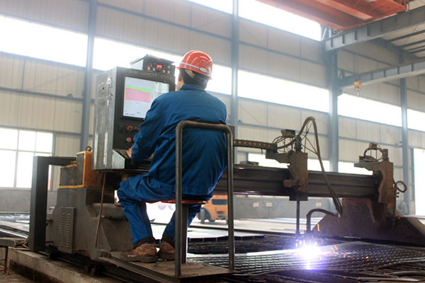 冬天自卸半挂车如何防滑