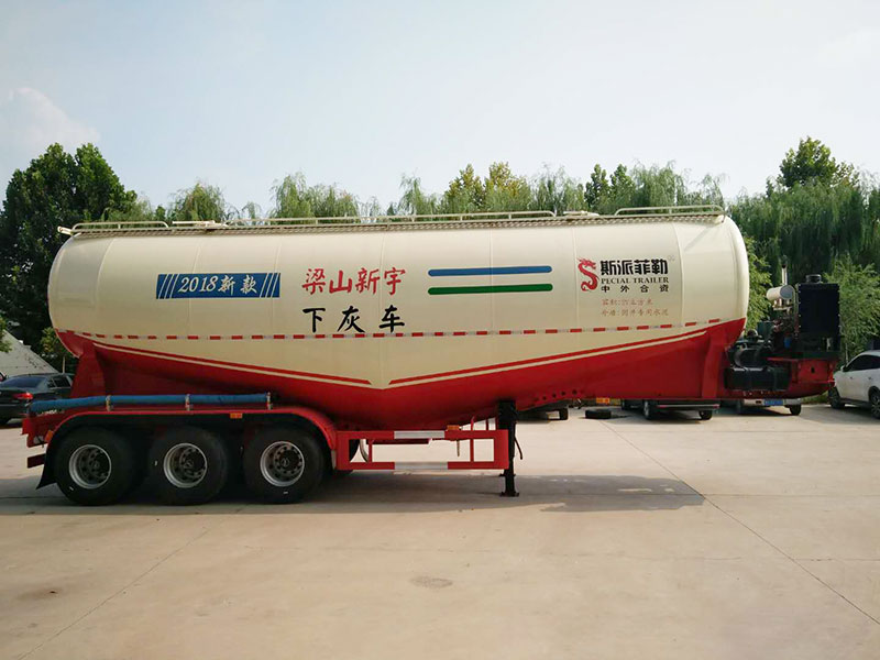 粉粒物料运输罐车价格